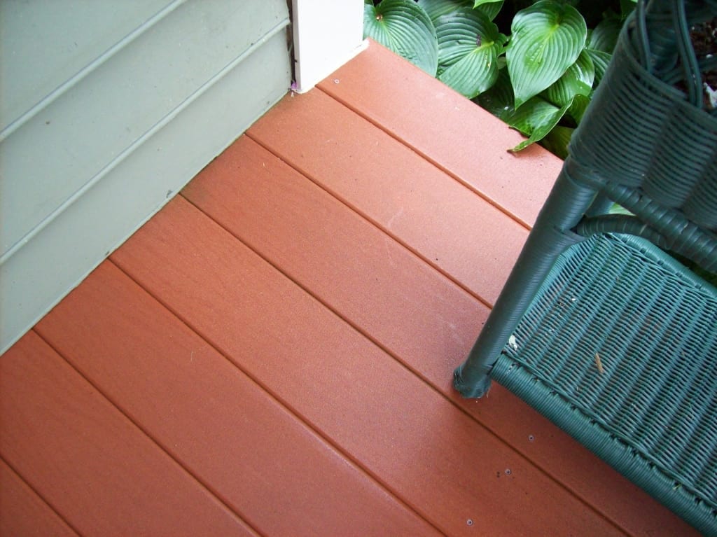 Vinyl/composite deck after pressure washing service